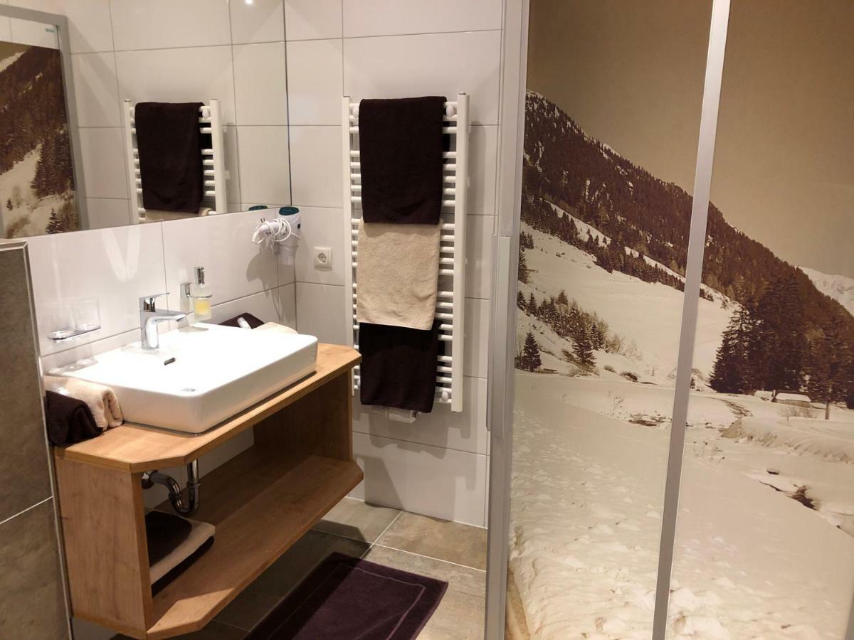 Garni Apart Wallamotta Silvretta Card Premium Betrieb Galtür Extérieur photo